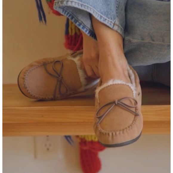 Abeo Amble Bow Moccasin Slippers Faux Fur Lined Slip On House Shoes Woman's 10N - Picture 1 of 9